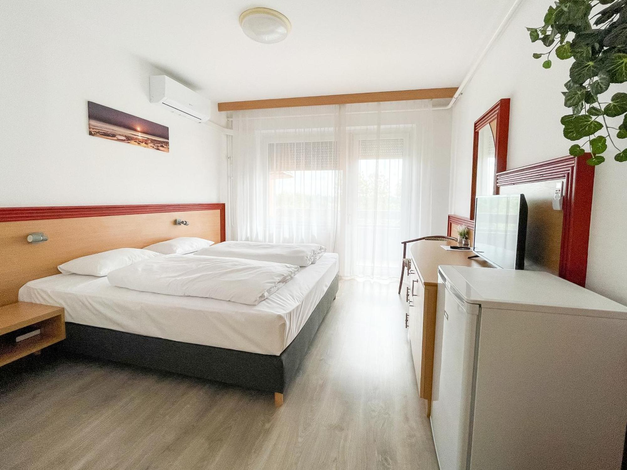 Tisza Sport Hotel Szeged Extérieur photo