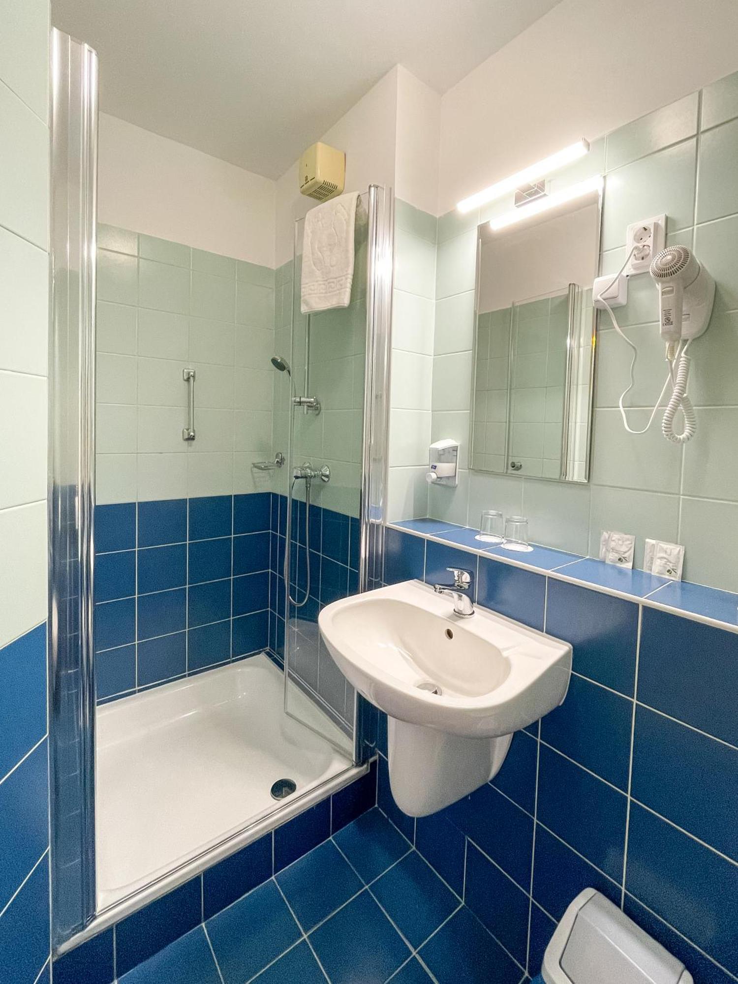 Tisza Sport Hotel Szeged Extérieur photo