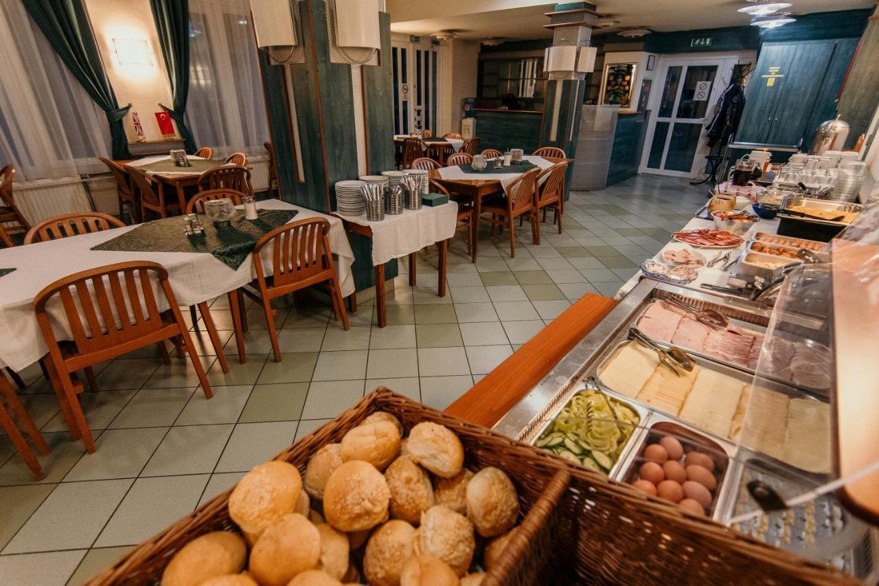 Tisza Sport Hotel Szeged Extérieur photo